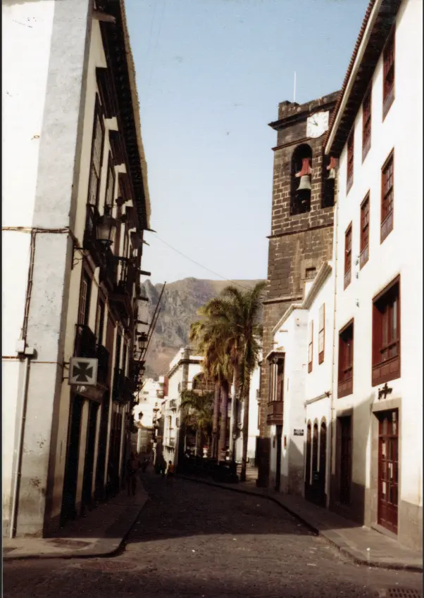 Calle Real - Farmacia del Puente.